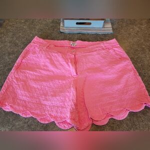 Crown & Ivy pink shorts scalloped hem 20w